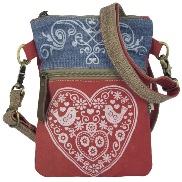 Domelo kleine Umhängetasche. Trachtentasche aus Upcycling Jeans & Canvas mit Herz-Motiv